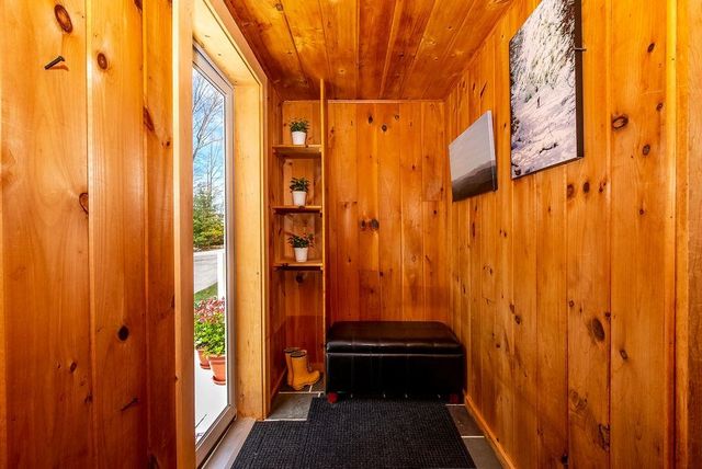 954 Parker Mountain Road, Strafford, NH 03884