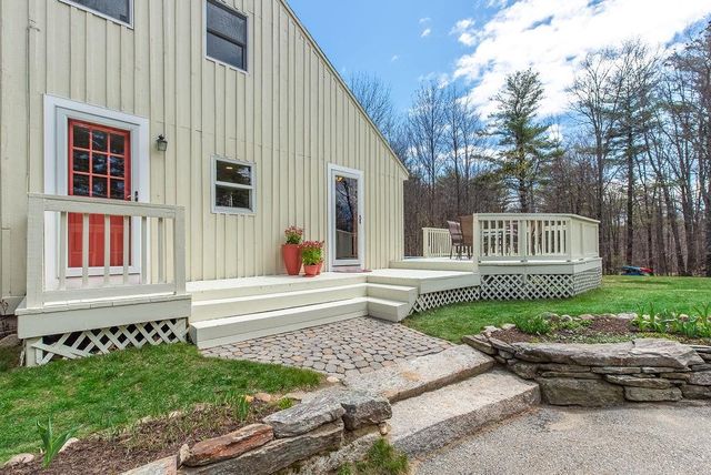 954 Parker Mountain Road, Strafford, NH 03884