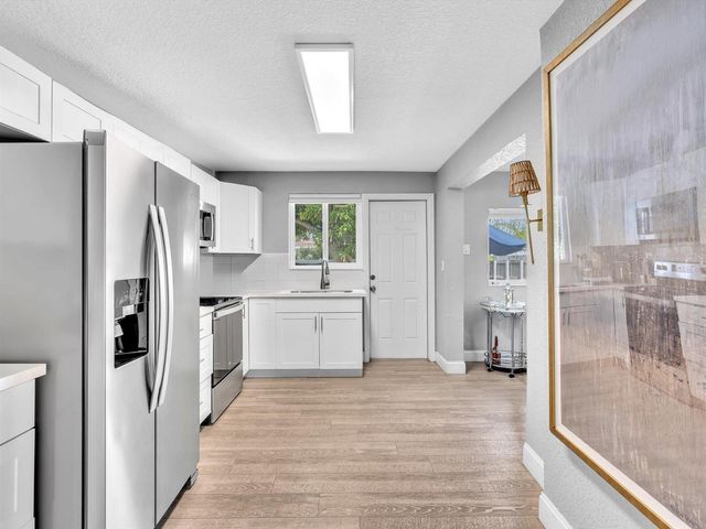 5365 N Andrews Avenue, Oakland Park, FL 33309