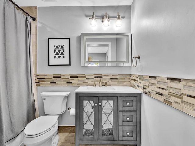 5365 N Andrews Avenue, Oakland Park, FL 33309