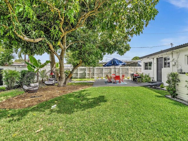 5365 N Andrews Avenue, Oakland Park, FL 33309
