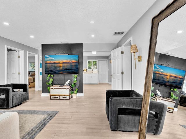 5365 N Andrews Avenue, Oakland Park, FL 33309