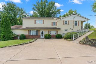4840 S Point Road, Washington, MO 63090