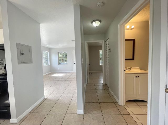 200 SW 11th Ave 5, Fort Lauderdale, FL 33312