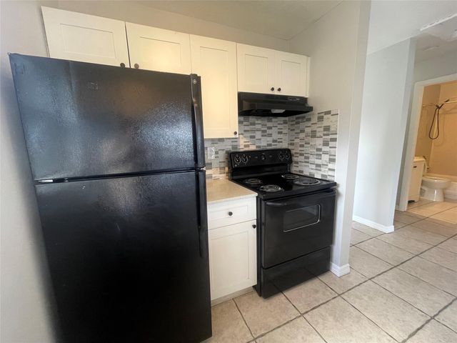 200 SW 11th Ave 5, Fort Lauderdale, FL 33312