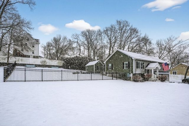 37 Tower Street, Hudson, MA 01749