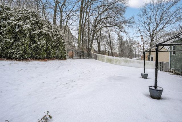 37 Tower Street, Hudson, MA 01749