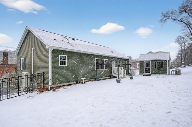 37 Tower Street, Hudson, MA 01749