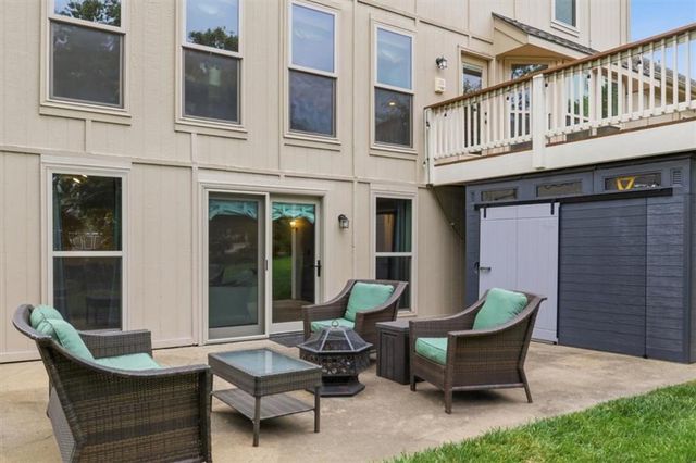 8601 W 139th Street, Overland Park, KS 66223
