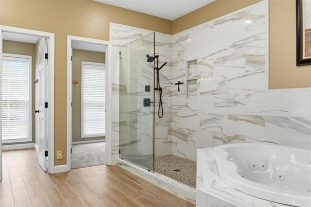8601 W 139th Street, Overland Park, KS 66223
