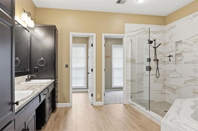 8601 W 139th Street, Overland Park, KS 66223