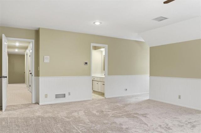 8601 W 139th Street, Overland Park, KS 66223