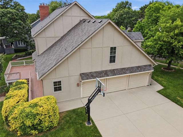 8601 W 139th Street, Overland Park, KS 66223