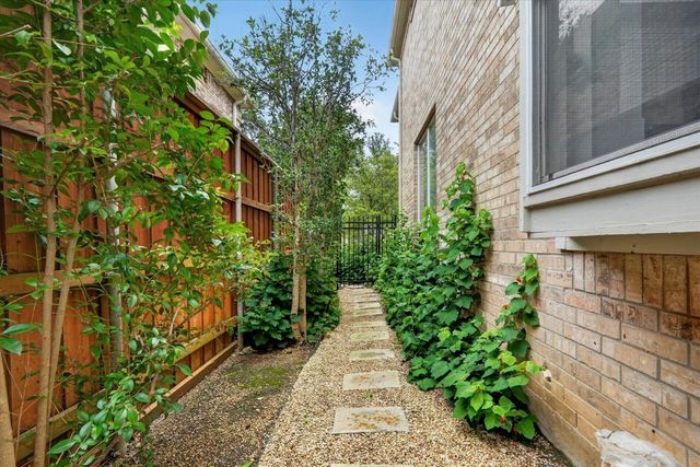 4927 Stony Ford Drive, Dallas, TX 75287