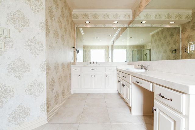 2014 Flower Garden Lane, Houston, TX 77077