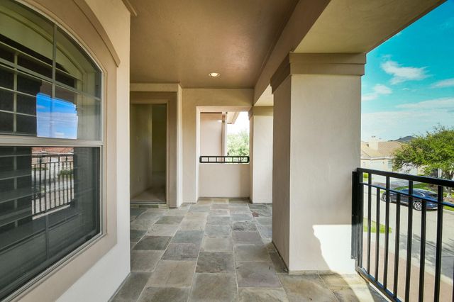 2014 Flower Garden Lane, Houston, TX 77077