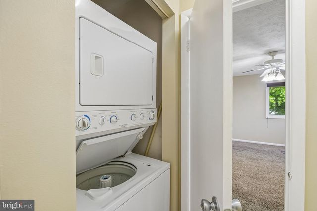 4922 WEALDING WAY, Oxon Hill, MD 20745