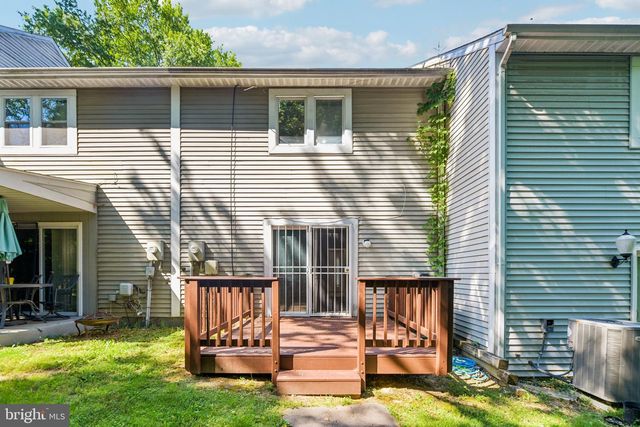 4922 WEALDING WAY, Oxon Hill, MD 20745