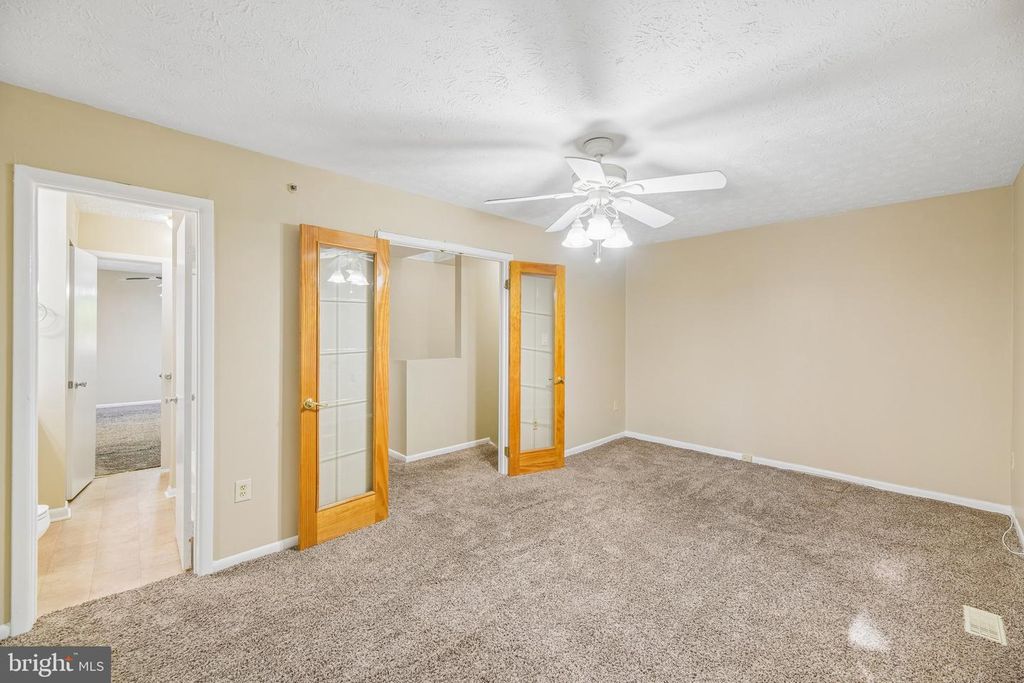 Image 13 of property listing at 4922 WEALDING WAY, Oxon Hill, MD 20745