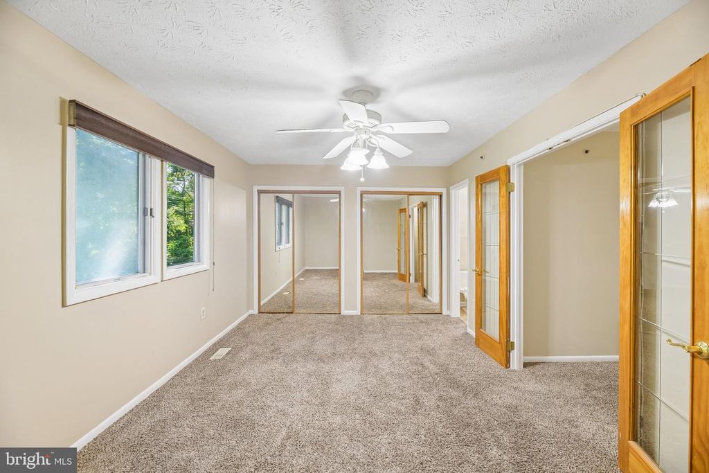Image 15 of property listing at 4922 WEALDING WAY, Oxon Hill, MD 20745