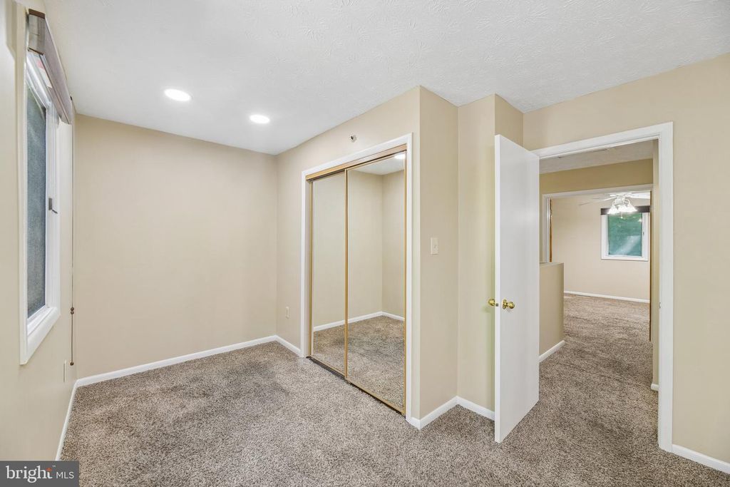 Image 24 of property listing at 4922 WEALDING WAY, Oxon Hill, MD 20745