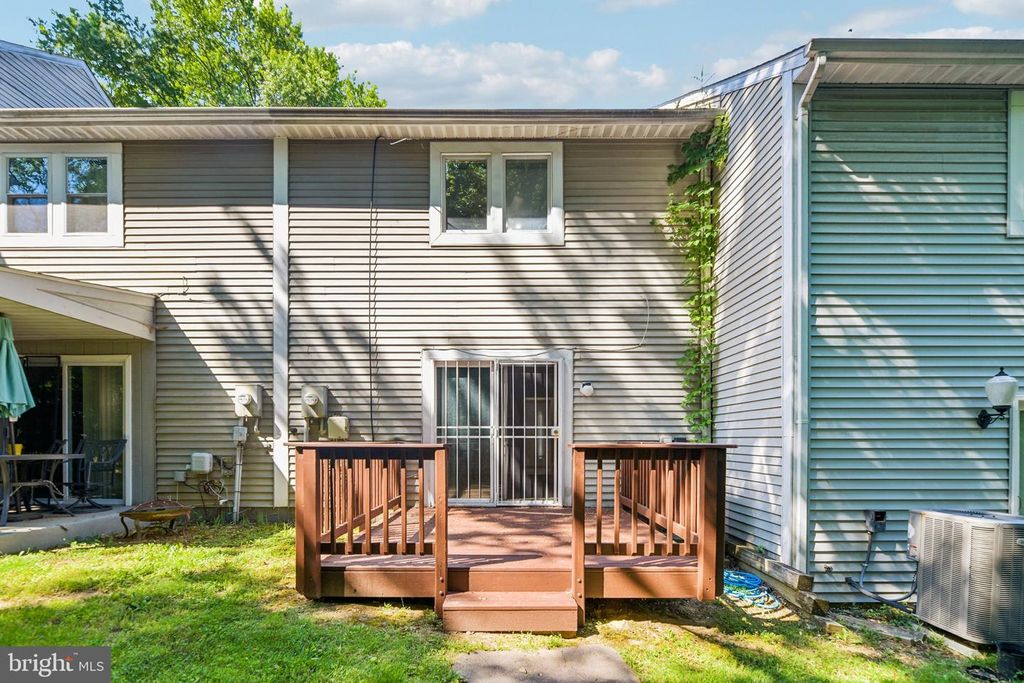 Image 37 of property listing at 4922 WEALDING WAY, Oxon Hill, MD 20745