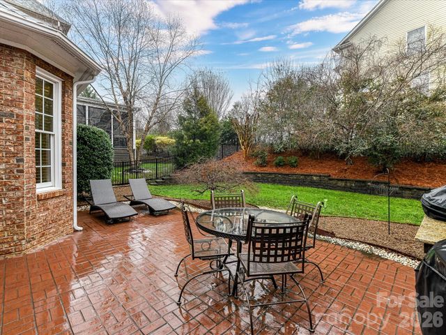 1038 Woodhall Drive, Huntersville, NC 28078