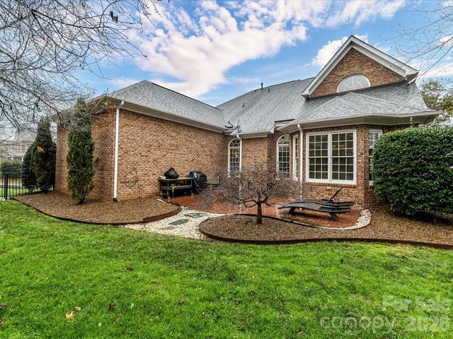 1038 Woodhall Drive, Huntersville, NC 28078