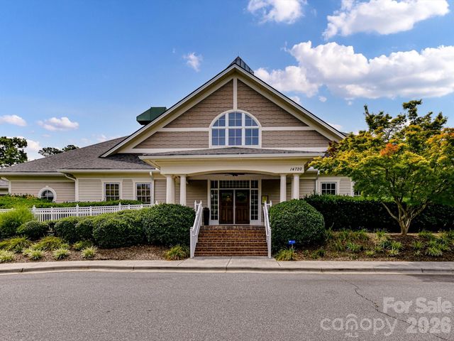 1038 Woodhall Drive, Huntersville, NC 28078