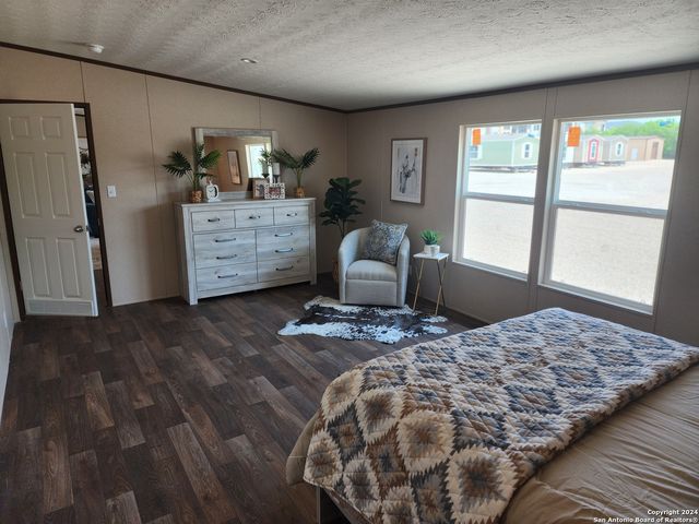 1214 DEER RUN PASS, Canyon Lake, TX 78133