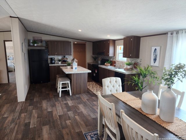 1214 DEER RUN PASS, Canyon Lake, TX 78133