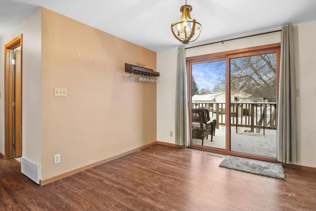 1350 Fireside CIRCLE, Oshkosh, WI 54901