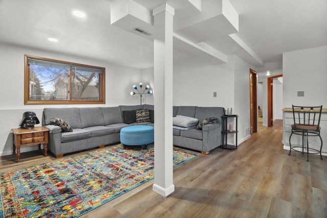 1350 Fireside CIRCLE, Oshkosh, WI 54901