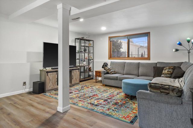 1350 Fireside CIRCLE, Oshkosh, WI 54901