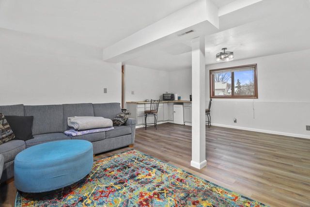 1350 Fireside CIRCLE, Oshkosh, WI 54901