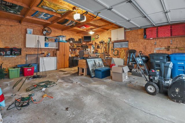 1350 Fireside CIRCLE, Oshkosh, WI 54901