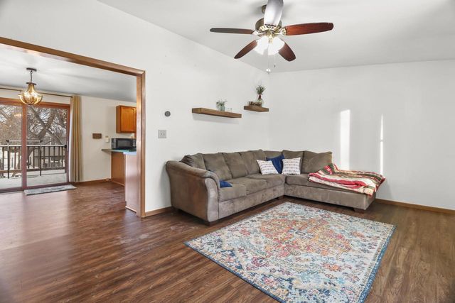 1350 Fireside CIRCLE, Oshkosh, WI 54901