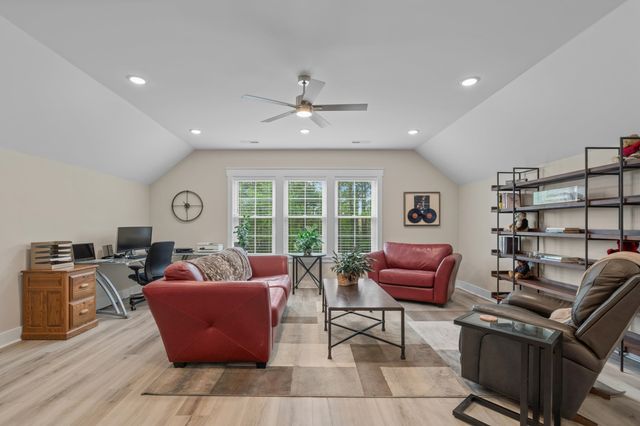 3017 Moss Bridge Ln., Myrtle Beach, SC 29579