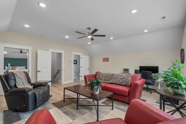 3017 Moss Bridge Ln., Myrtle Beach, SC 29579