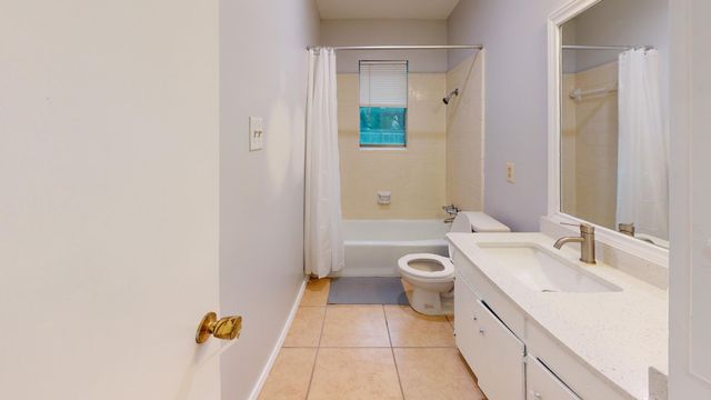7611 Lunar DR, Austin, TX 78745