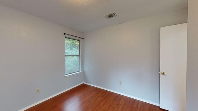 7611 Lunar DR, Austin, TX 78745