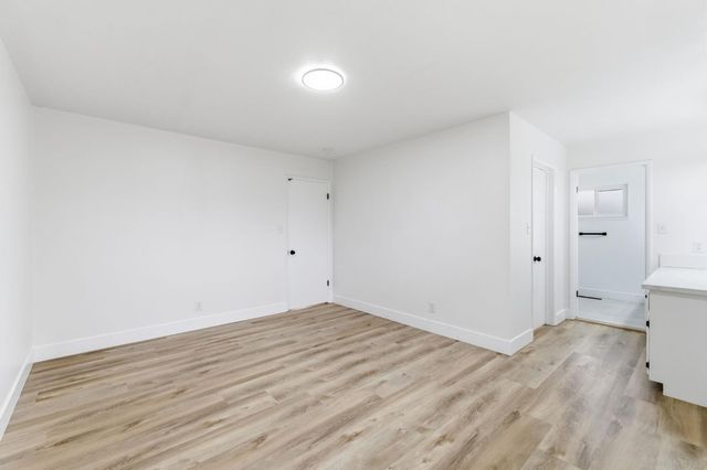 506 E Sample Avenue, Fresno, CA 93710