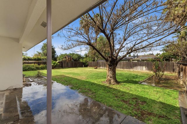 506 E Sample Avenue, Fresno, CA 93710