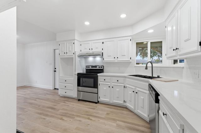 506 E Sample Avenue, Fresno, CA 93710