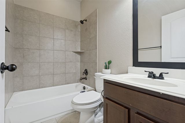 6409 Tuckers Place, Rowlett, TX 75089