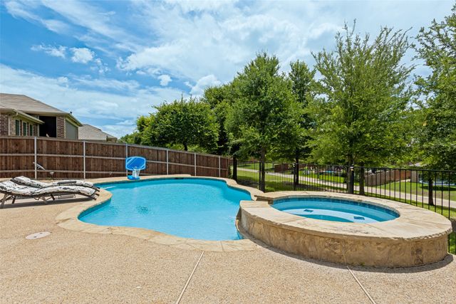 6409 Tuckers Place, Rowlett, TX 75089