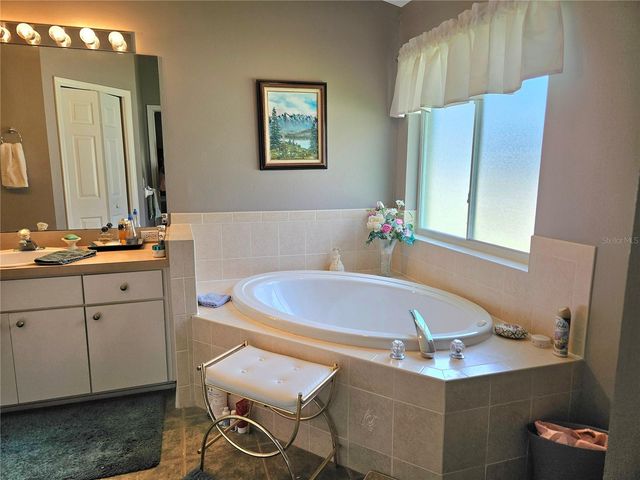 11340 TEE TIME CIRCLE, New Port Richey, FL 34654
