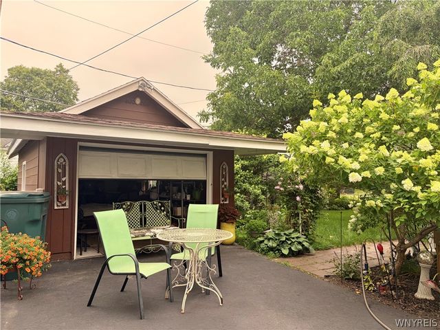 9 Norran Drive, Rochester, NY 14609