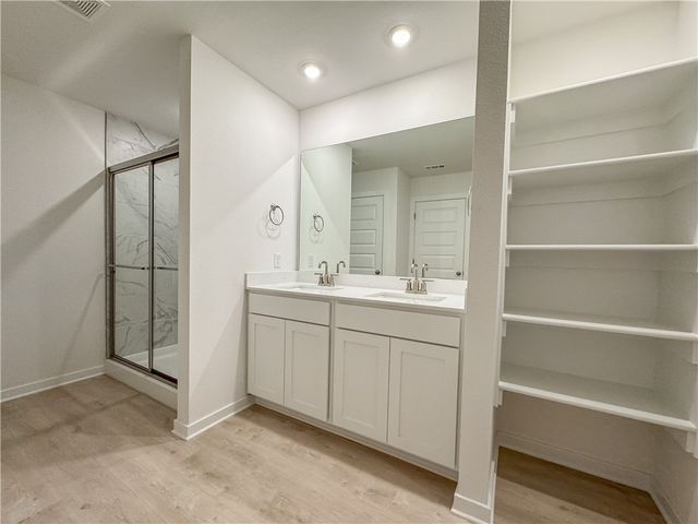4378 W Glacier Street, Fayetteville, AR 72704