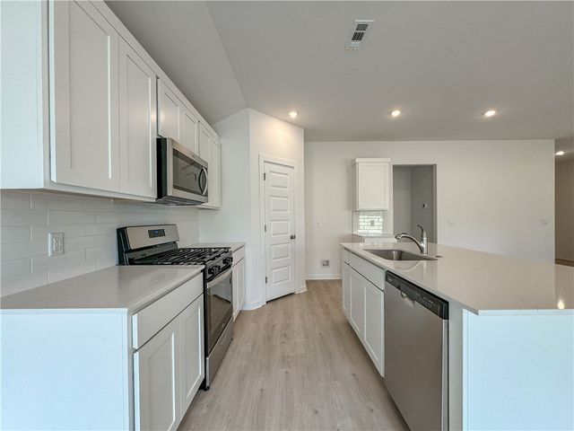 4378 W Glacier Street, Fayetteville, AR 72704
